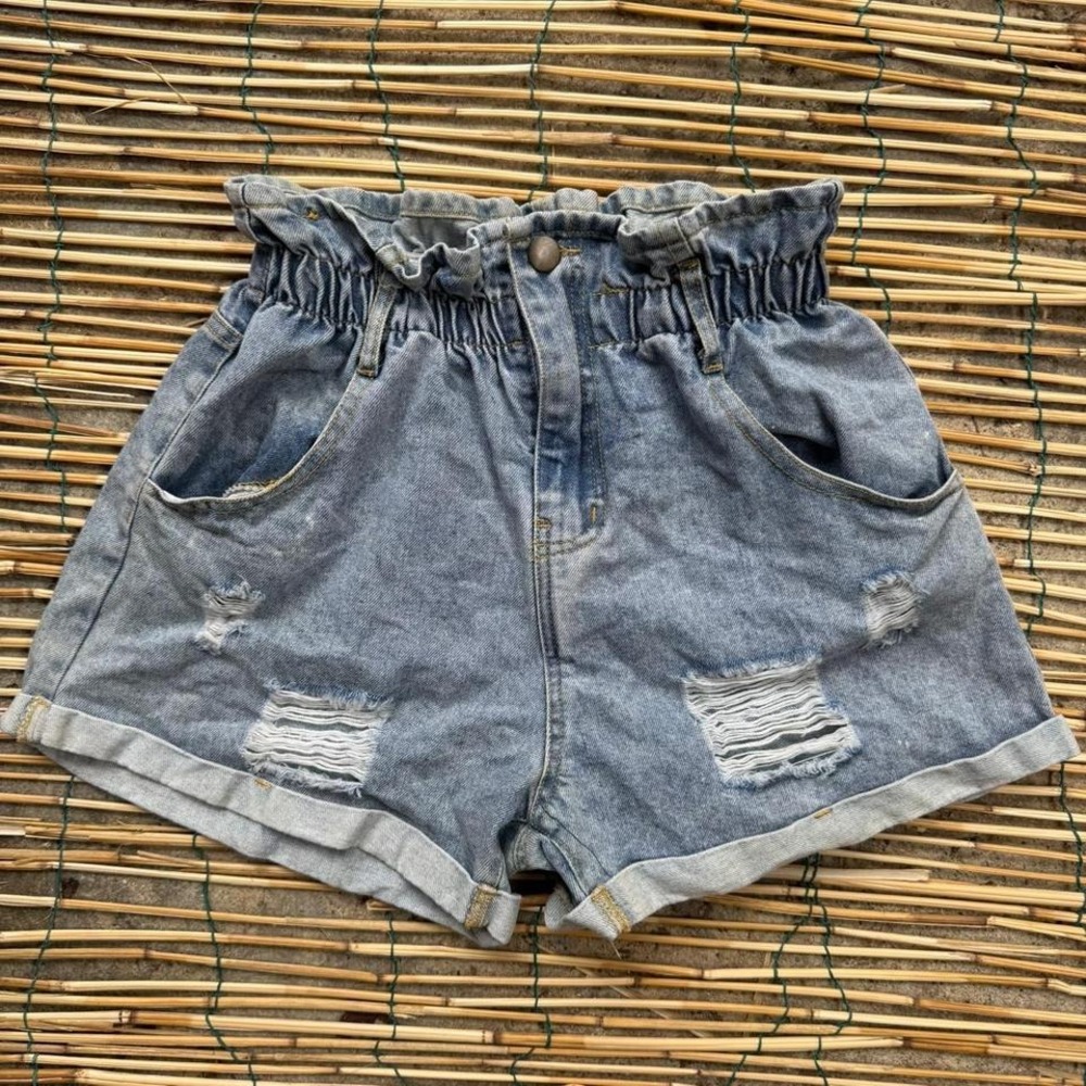 Hyfve Women's High Waist Denim Shorts Size Small Light Blue Distressed Cuffed‎
